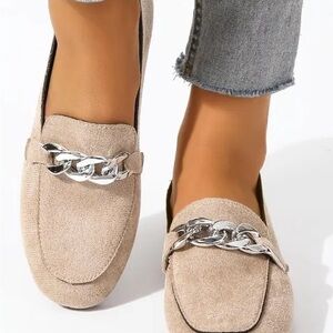 Vince Camuto Cream Silver Chain Loafers